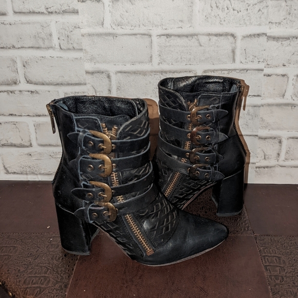 FreeBird JULIA Black Bootie size 9 - Picture 8 of 14